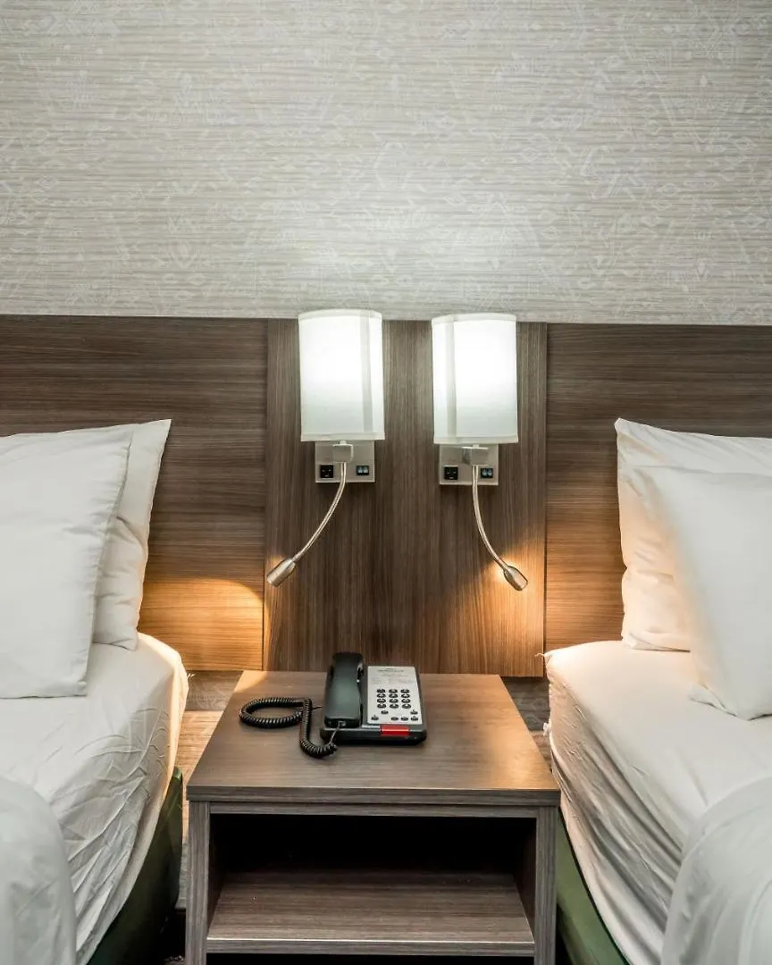 Letap Hotel Near Airtrain Jfk Airport New York