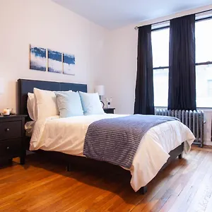 Hostel Upper Manhattan Bedrooms